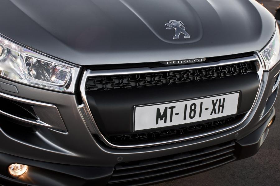 Peugeot 4008 2011 года  (фото 45 из 45)